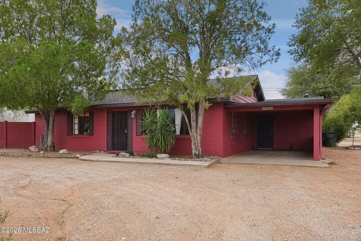 Property Photo: 2602 E Water Street AZ 85716