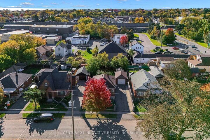 Property Photo: 219 Etna Avenue ON L1H 3B9