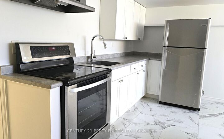 Property Photo:  216 Taylor Mills Drive N Bsmt  ON L4C 2T7 
