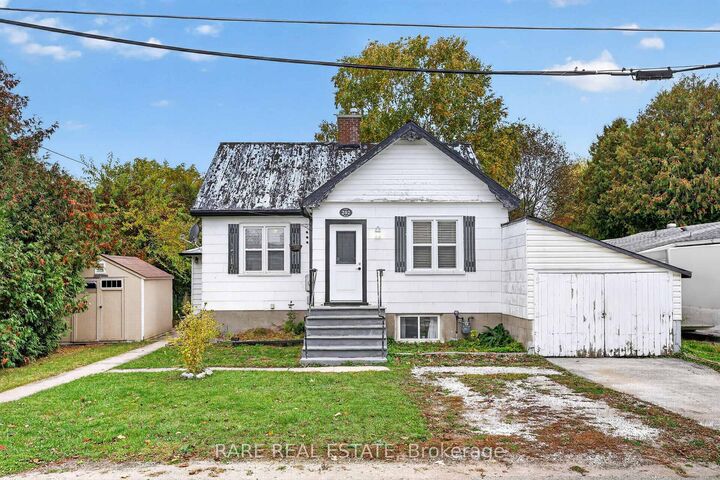 Property Photo:  202 Scott Street  ON L0M 1S0 