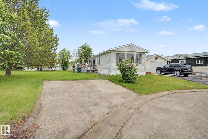 Property Photo:  3400 48 Street  AB T7Z 1W2 