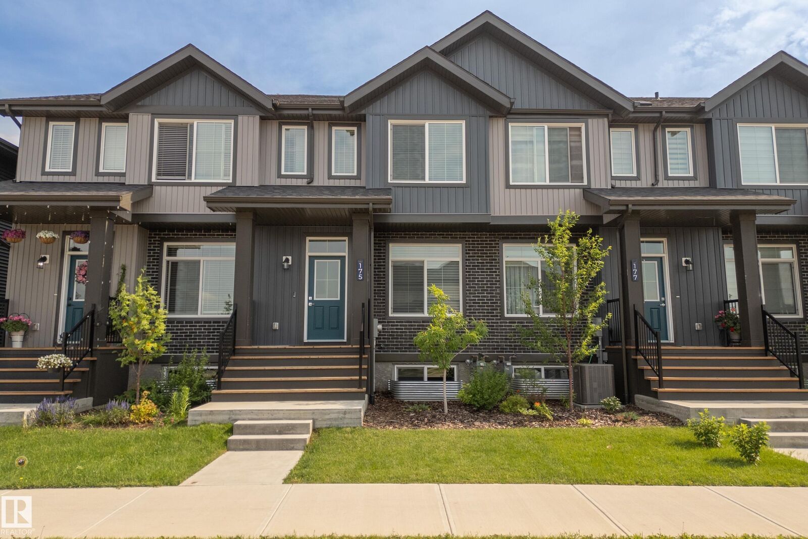Property Photo:  175 Kinglet Boulevard NW  AB T5S 0S6 