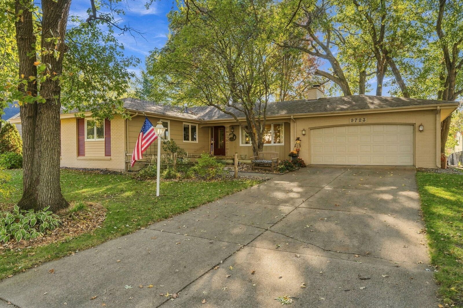 Property Photo:  9723 Palmer Road  MN 55437 