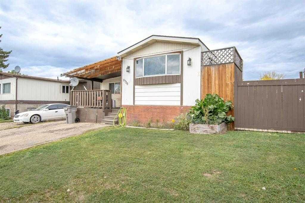 Property Photo:  9738 119A Avenue  AB T8V 5H7 