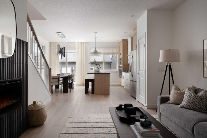 Property Photo:  47 Setonvista Crescent SE  AB T3M 4N1 