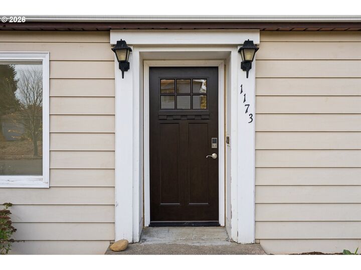 Property Photo:  1173 NE 70th Ave  OR 97213 