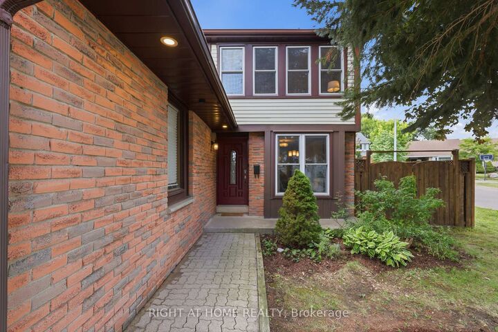 Property Photo:  16 Kindle Court  ON L6Z 1B2 