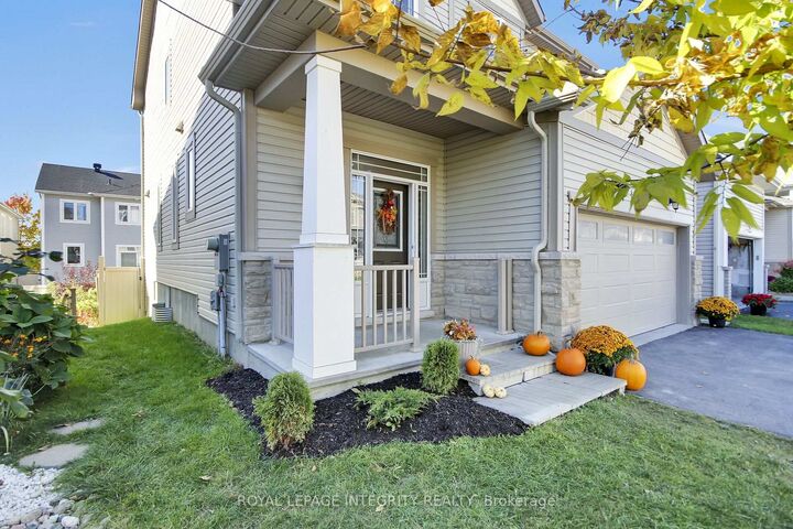 Property Photo:  622 Silver Spruce Way  ON K2M 0L2 