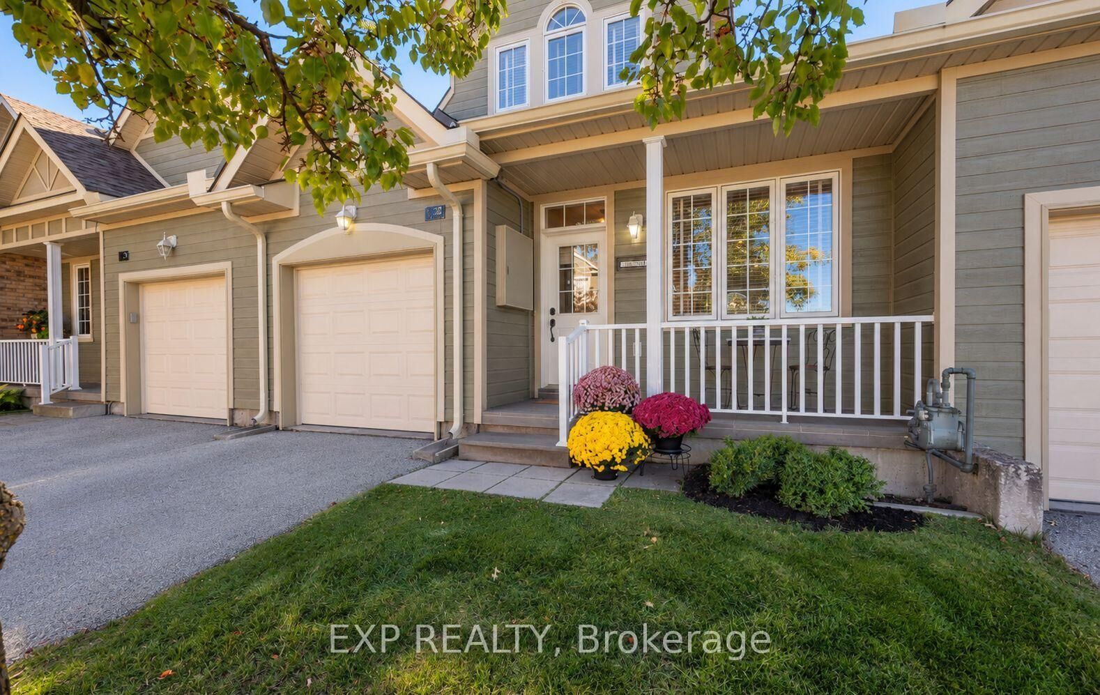 Property Photo:  110 Napier Street W 27  ON N0H 2P0 