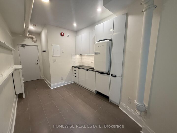 Property Photo:  1 Triller Avenue 105  ON M6K 3B7 