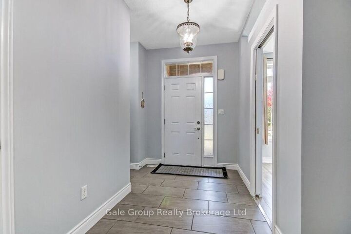 Property Photo:  724 Garden Court  ON N4T 1W6 