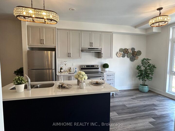 Property Photo:  7 Phelps Lane 2  ON L4E 1J4 
