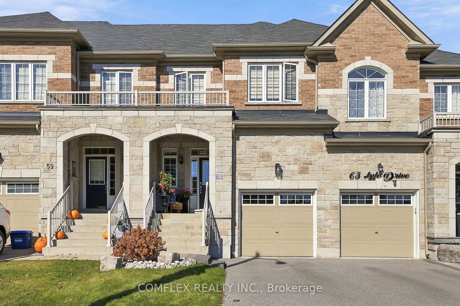 Property Photo:  61 Lyle Drive  ON L1C 0V8 