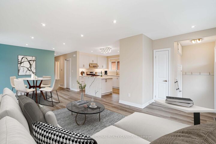 Property Photo:  50 Ravenview Drive  ON M1E 3M1 