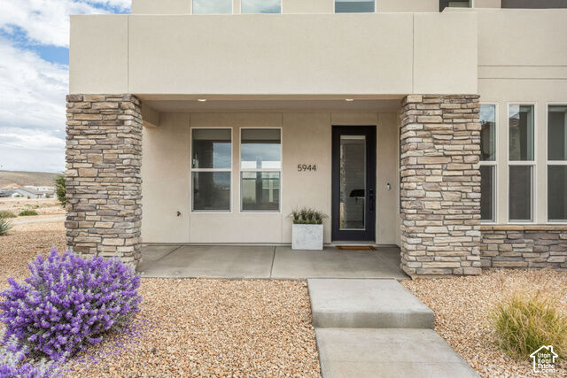 Property Photo: 5944 S Cinder Hollow Cv UT 84790