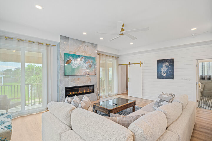 Property Photo: 20 S St Francis Drive FL 32550