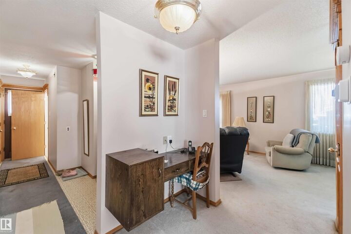 Property Photo:  10928 41A Avenue NW  AB T6J 2T3 