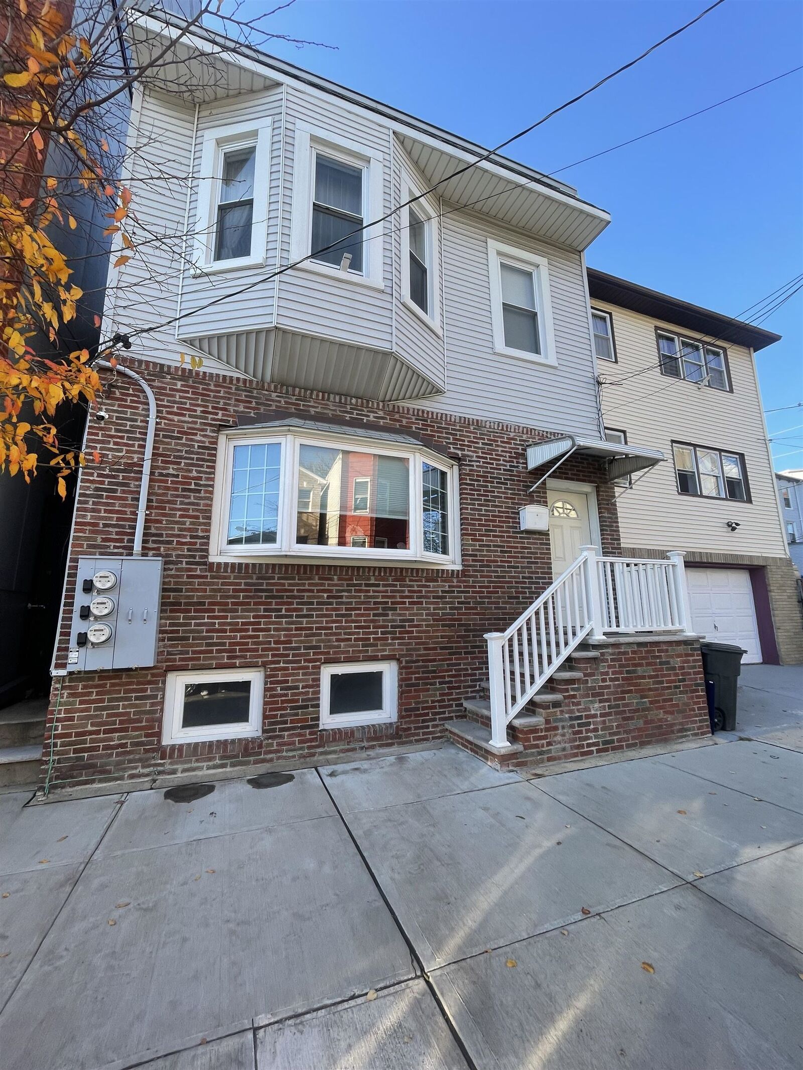 Property Photo:  265-267 Cambridge Ave 1  NJ 07307 