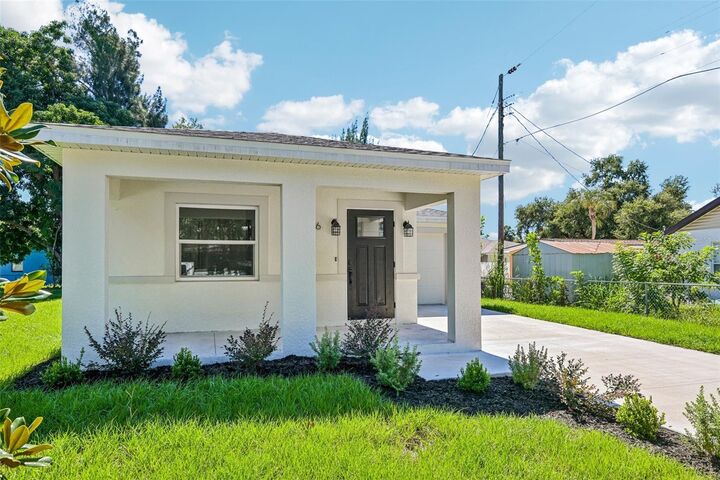 Property Photo:  1726 John Rivers Street  FL 34234 