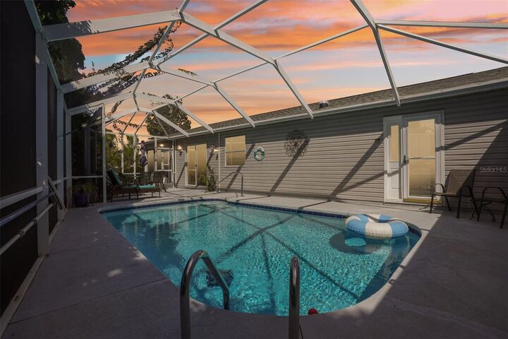 Property Photo:  1726 Moreno Place  FL 32159 