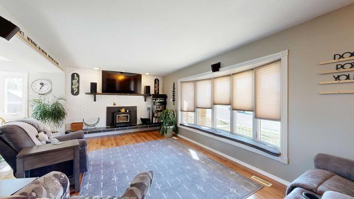 Property Photo: 4125 61 Street AB T4K 1H3