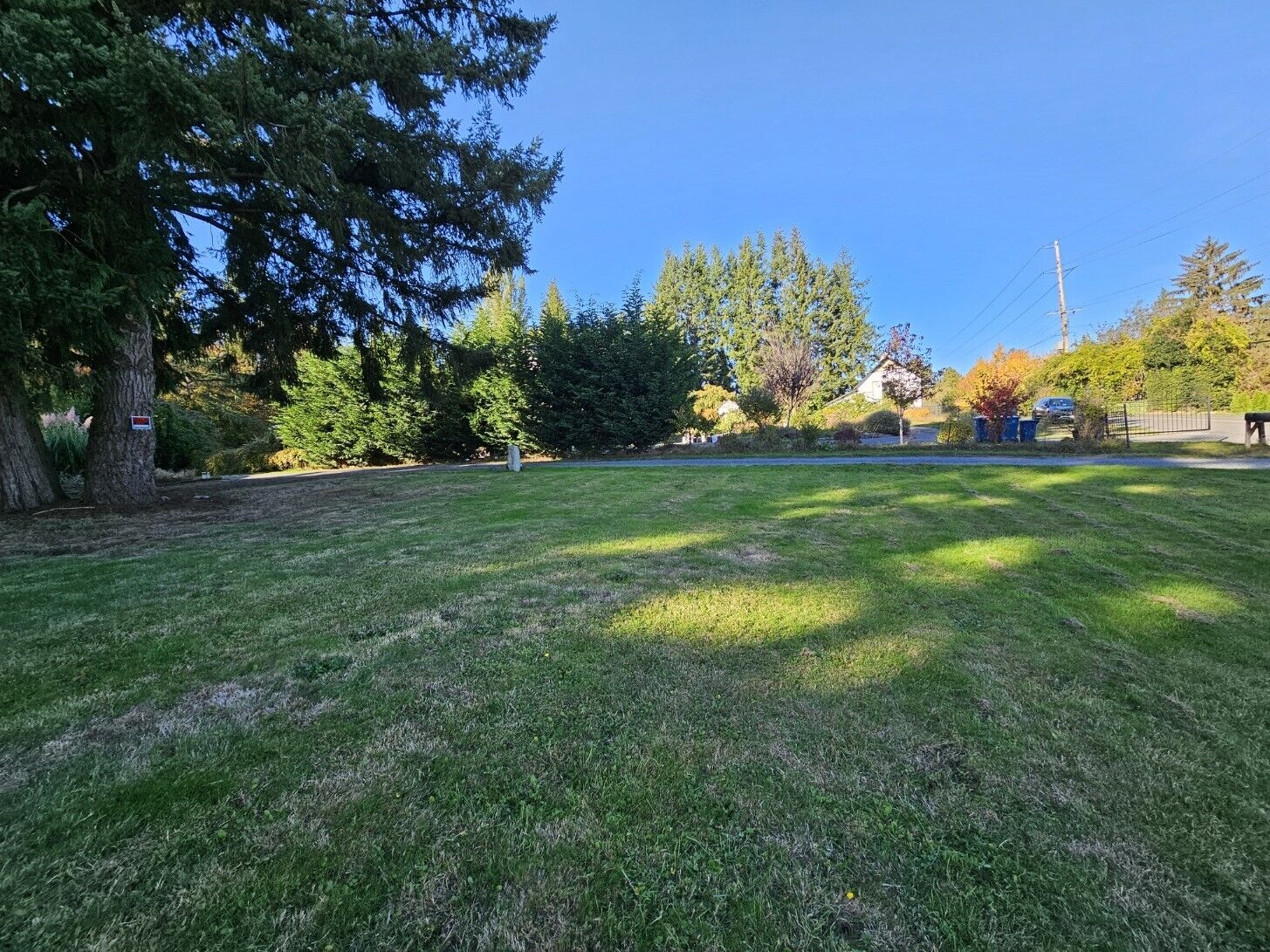 Property Photo: 2200 Lake Ave #1 WA 98290