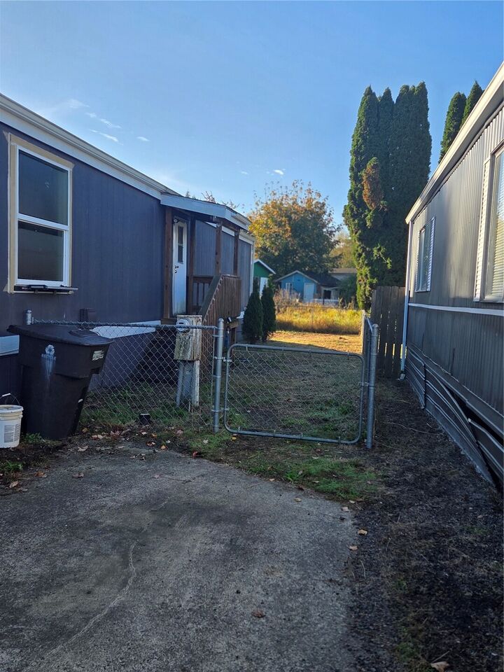 Property Photo:  5600  Mt Solo Road 107  WA 98632 