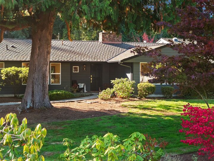 Property Photo:  6331  135th Avenue NE  WA 98033 