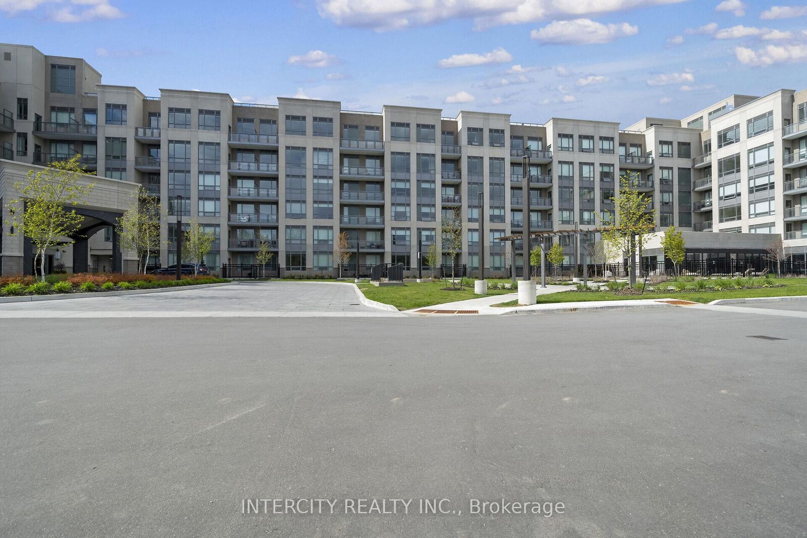 Property Photo:  2075 King Road 110  ON L7B 0R6 