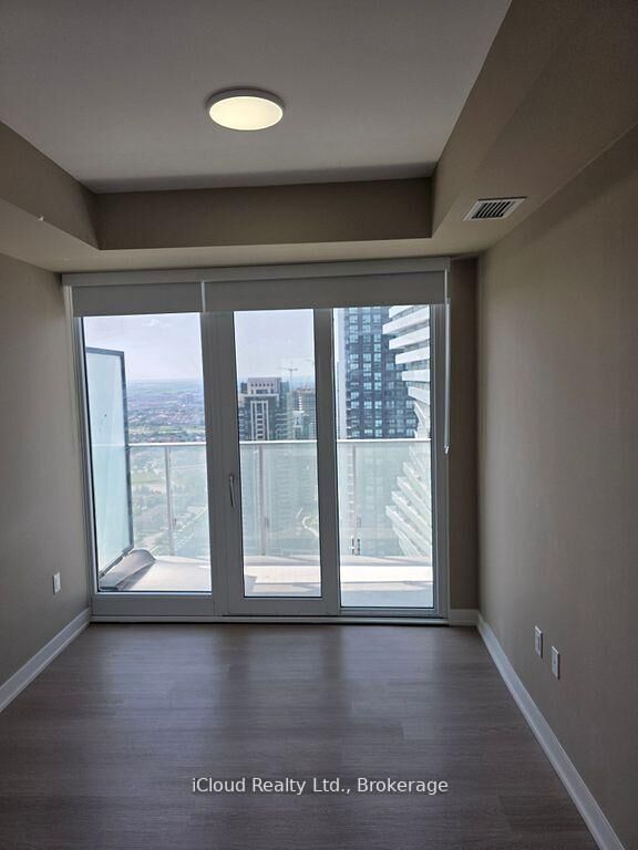 Property Photo:  3883 Quartz Road 3601  ON L5B 0M4 