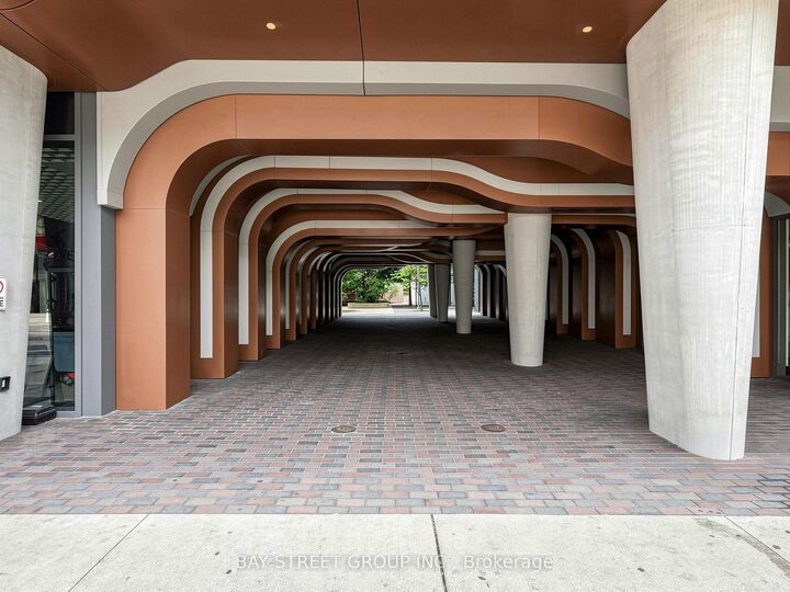 Property Photo: 525 Adelaide Street W 1118 ON M5V 1M7