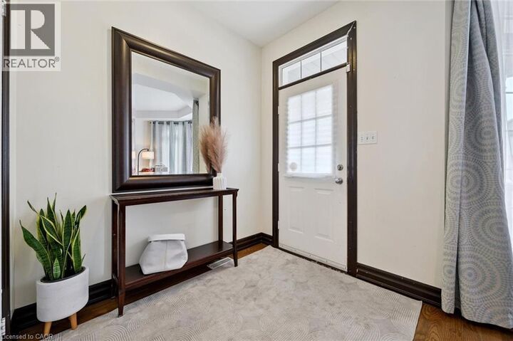 Property Photo:  2254 Norfolk Drive  ON L6H 6H5 