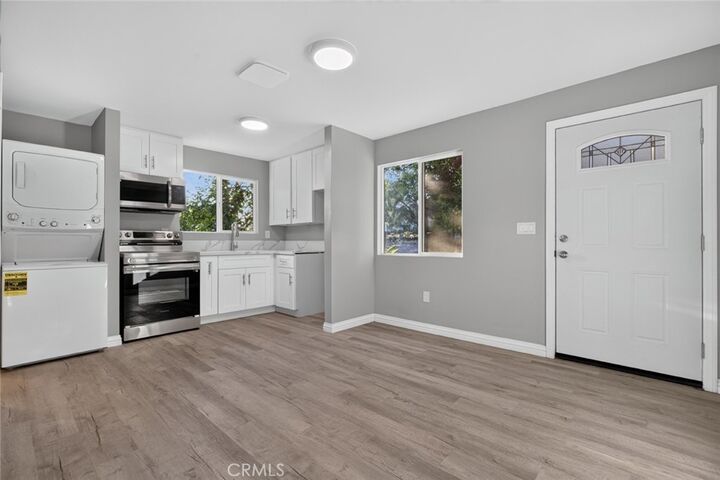 Property Photo:  3302 Crestford  CA 91001 