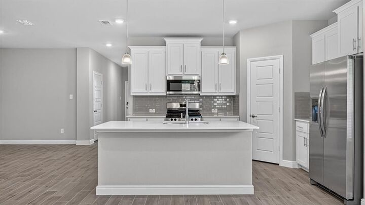 Property Photo:  125 Ringtrail Drive  TX 76078 