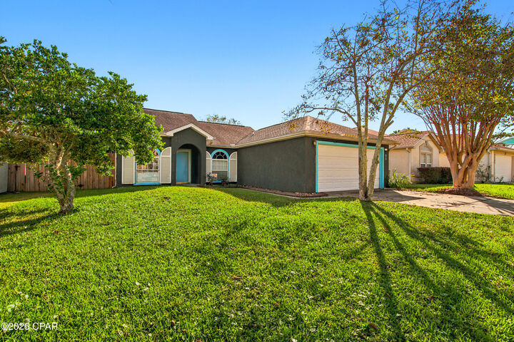 Property Photo: 7105 Brandywine Drive FL 32407