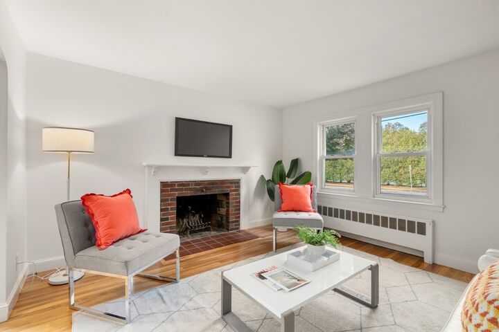 Property Photo: 11-13 Cross Street 11 MA 02478