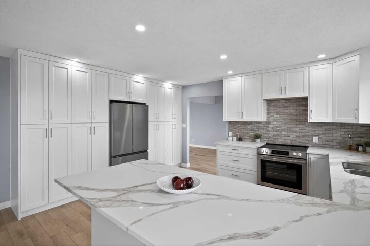 Property Photo:  578099 83 Street E  AB T1V 1R7 