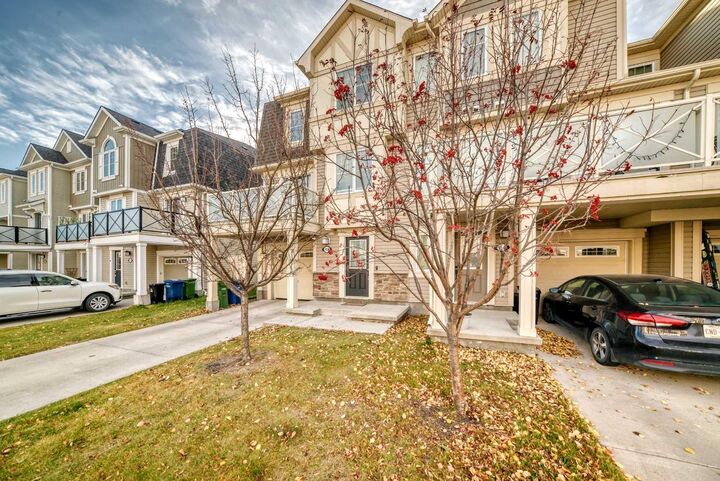 Property Photo:  158 Windstone Mews SW  AB T4B 3X4 
