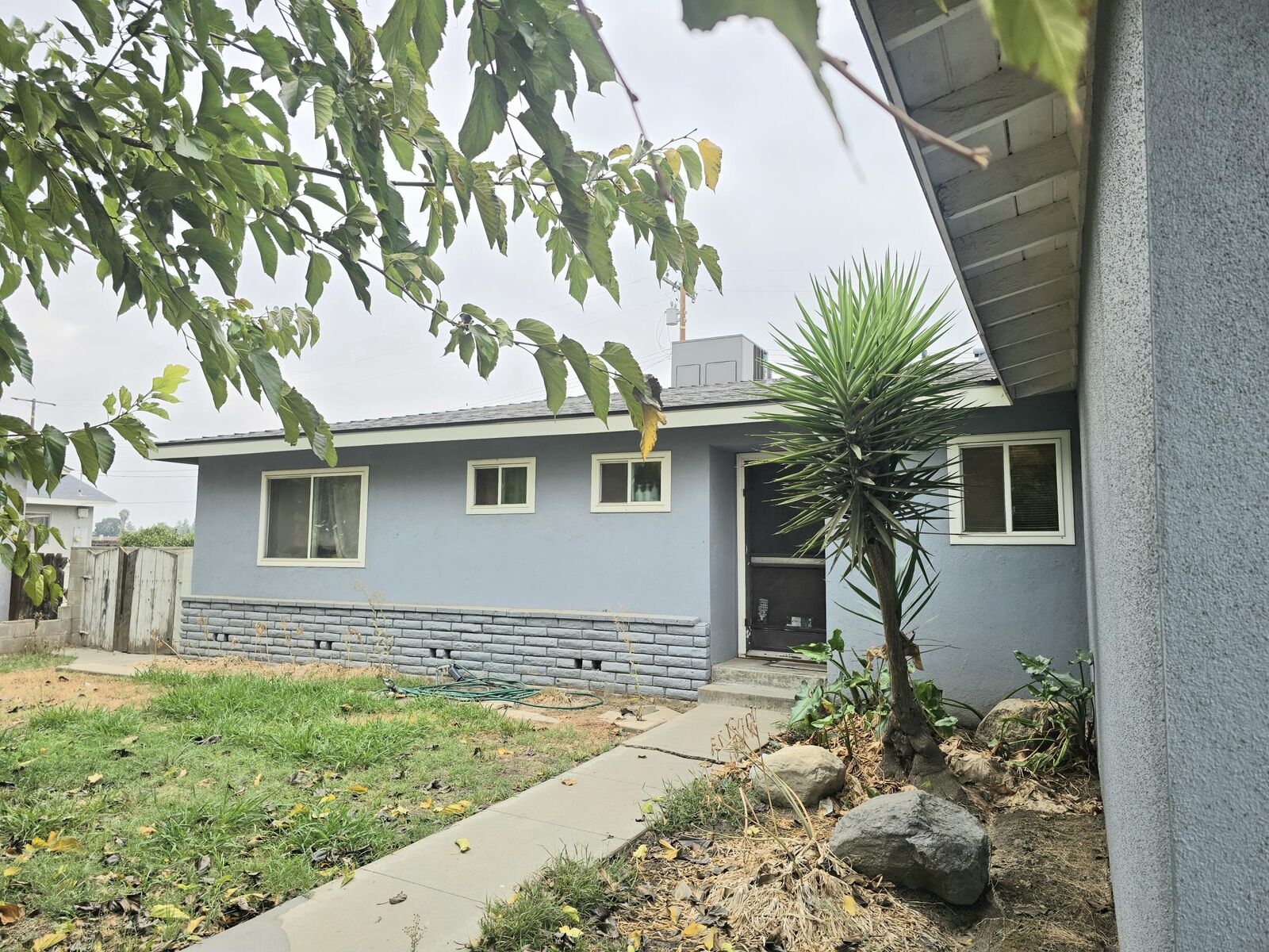 Property Photo: 786 N Denair Street CA 93274