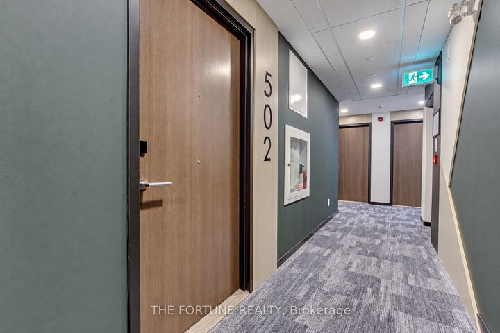 Property Photo:  101 Golden Eagle Road 502  ON N2V 1C3 