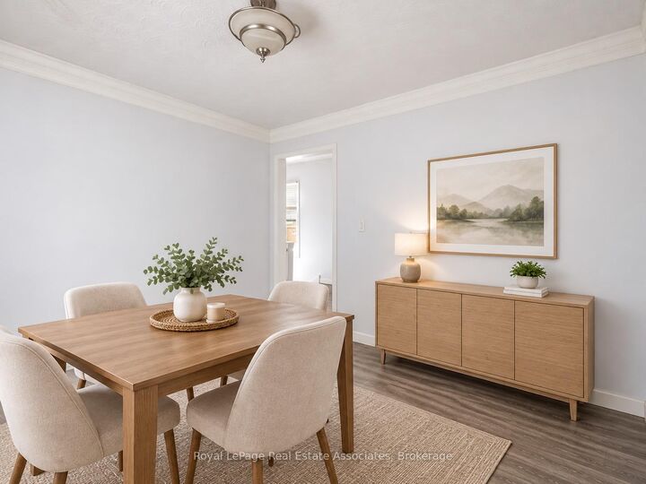Property Photo:  212 Sheridan Street 3  ON N3S 4R1 