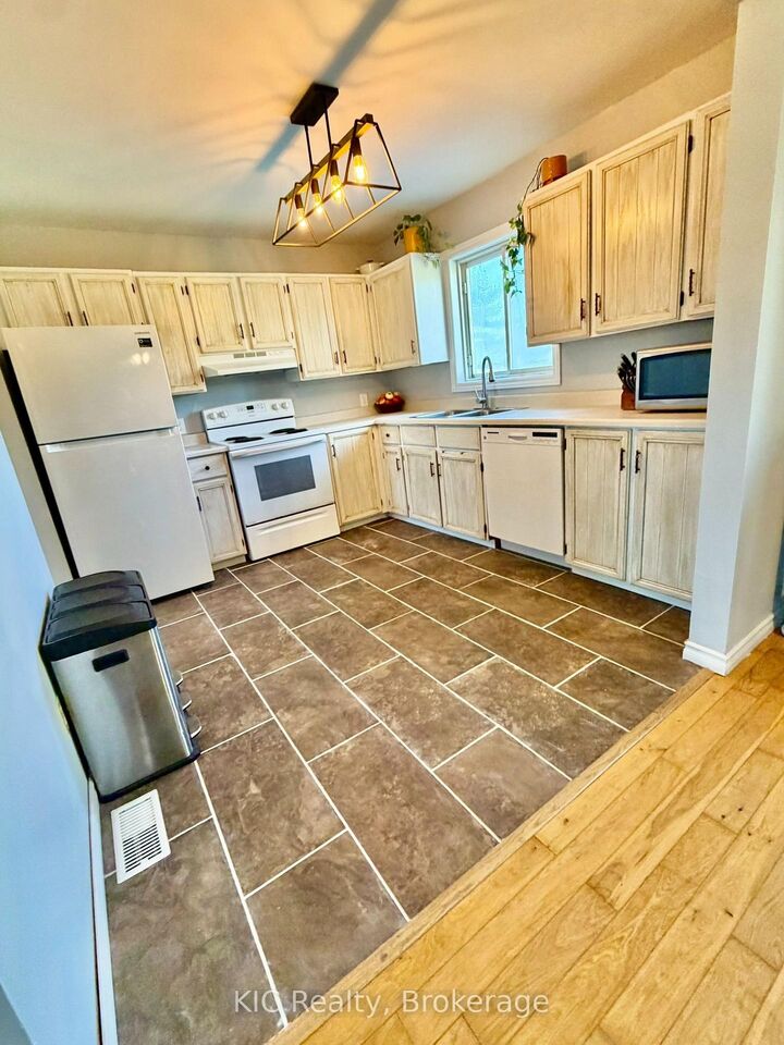 Property Photo:  298 Old Norwood Road  ON K0L 1Z0 