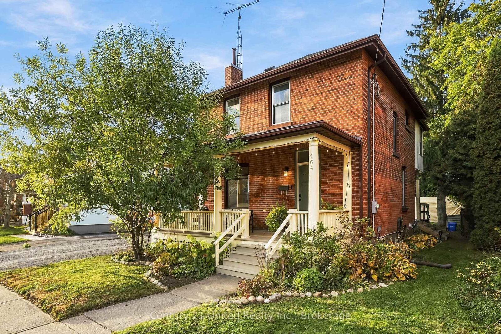 Property Photo:  164 University Avenue W  ON K9A 2H2 