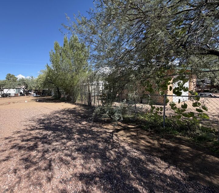 Property Photo:  44 Packard Drive  AZ 85553 