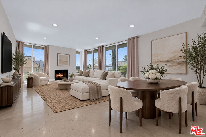 Property Photo: 1129 Larrabee St, Unit 11 CA 90069
