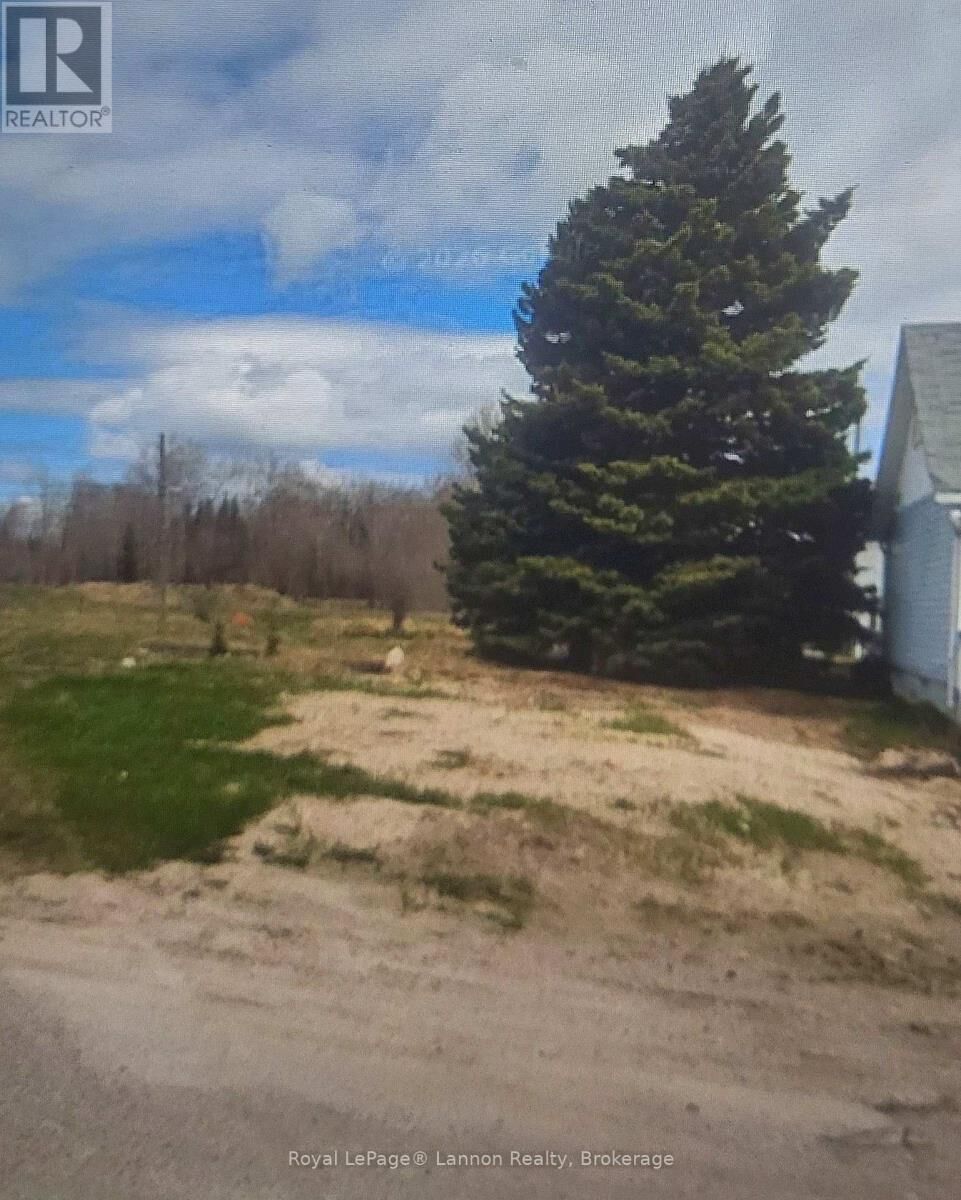 Property Photo:  334 Ball Parkway  ON P0T 1M0 