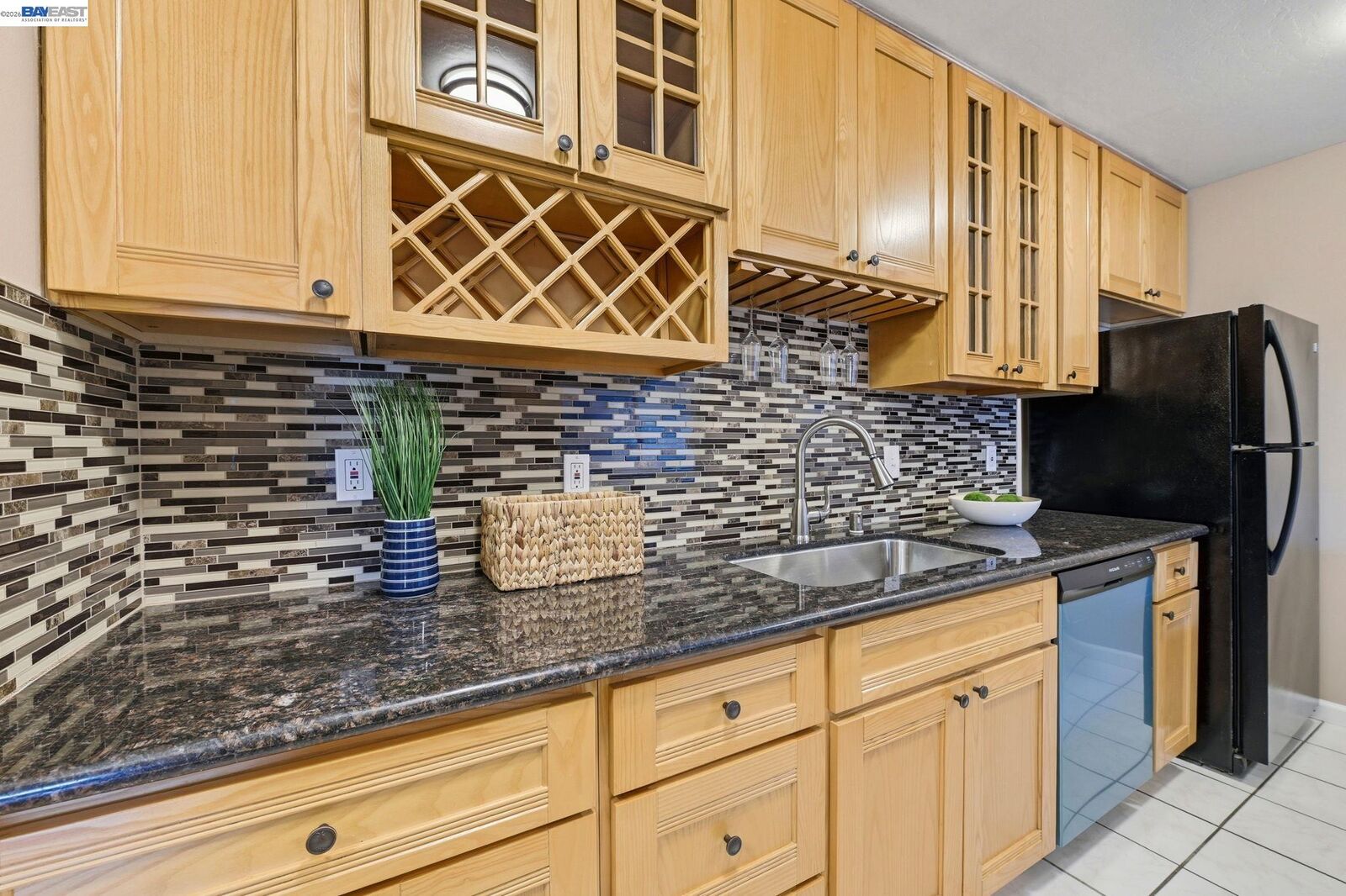 Property Photo:  1510 E St 23  CA 94541 