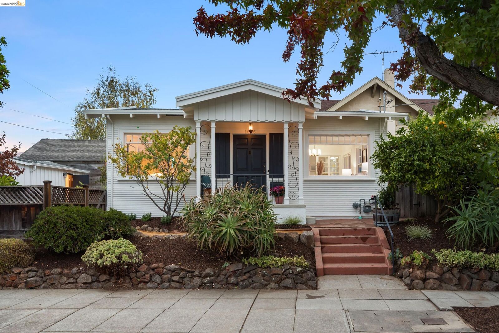 Property Photo:  1616 Wellington St  CA 94602 