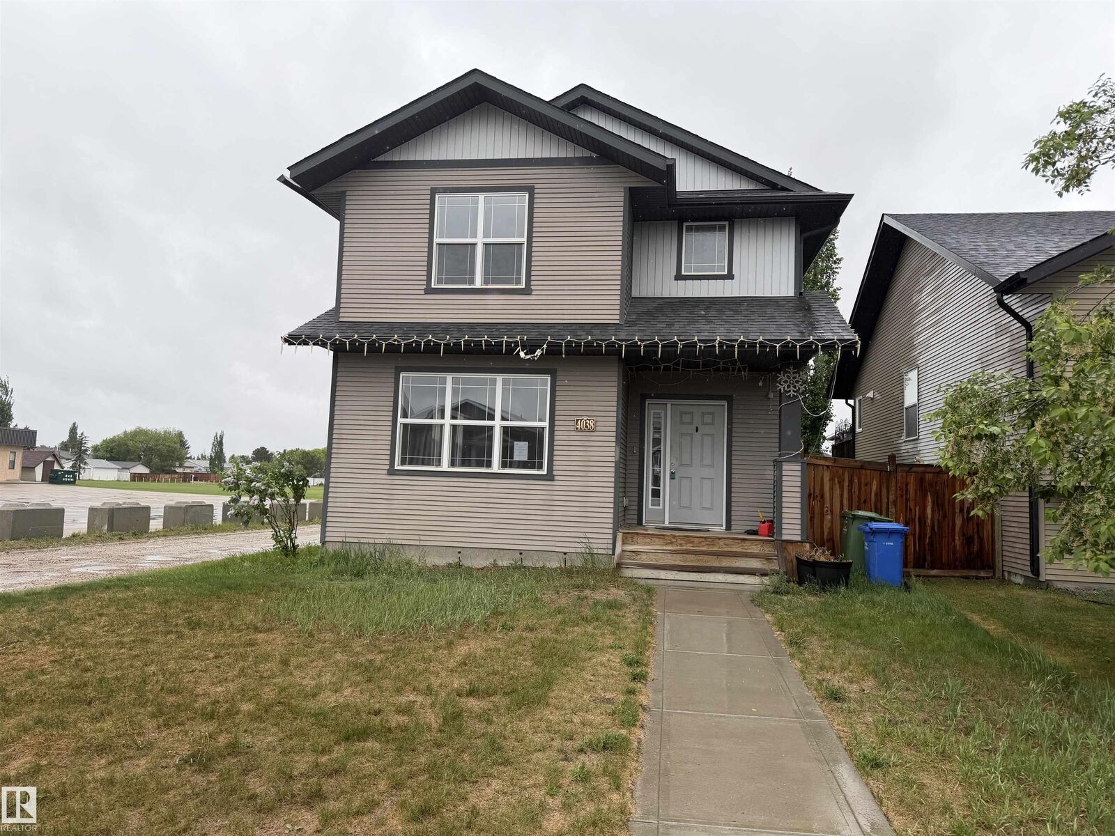 Property Photo:  4038 56 Avenue  AB T9A 1X6 