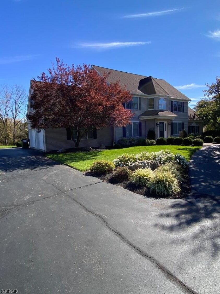 Property Photo: 4 Summershade Ln NJ 08551